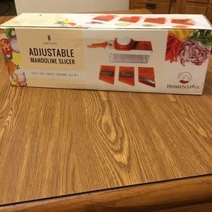 ADJUSTABLE MANDOLINE SLICER KITCHEN TOOL